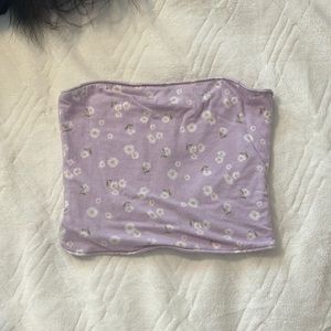 Cute daisy design, pleasant light purple, no stains